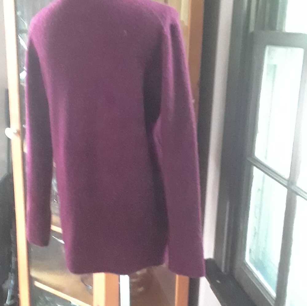 Size XS Banana Republic Maroon Burgundy V Neck Sweater Merino Wool Alpaca - Picture 2 of 16